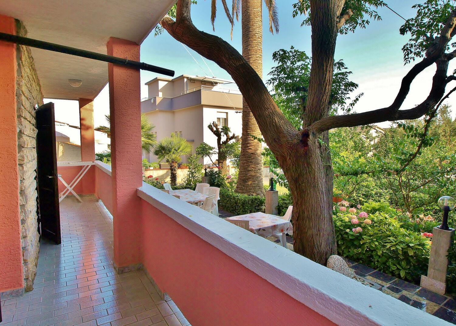 Apartments Zdenka - Garden Terrace Barbat na Rabu Exterior foto